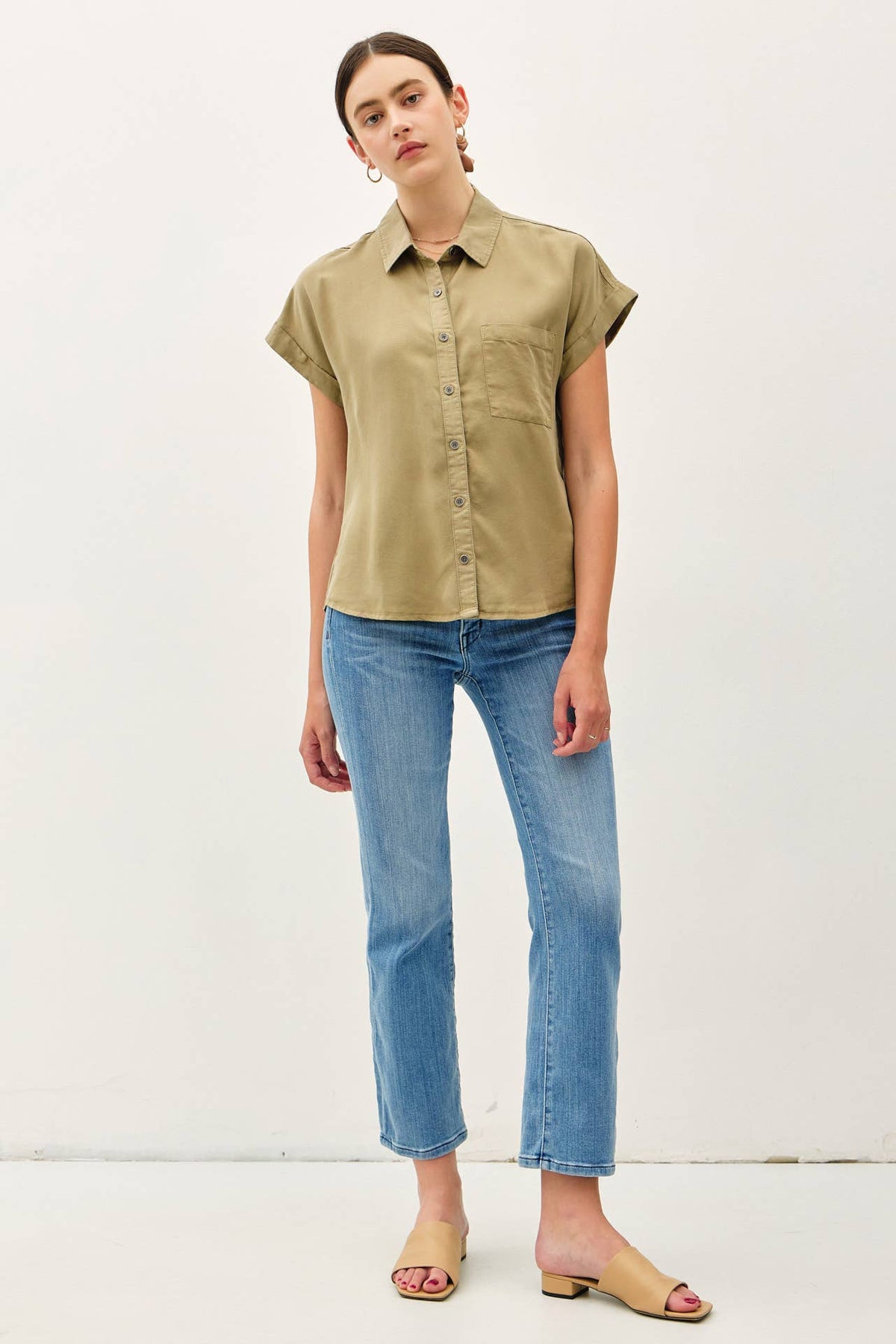 TENCEL SHORT DOLMAN SLEEVE BUTTON DOWN SHIRT