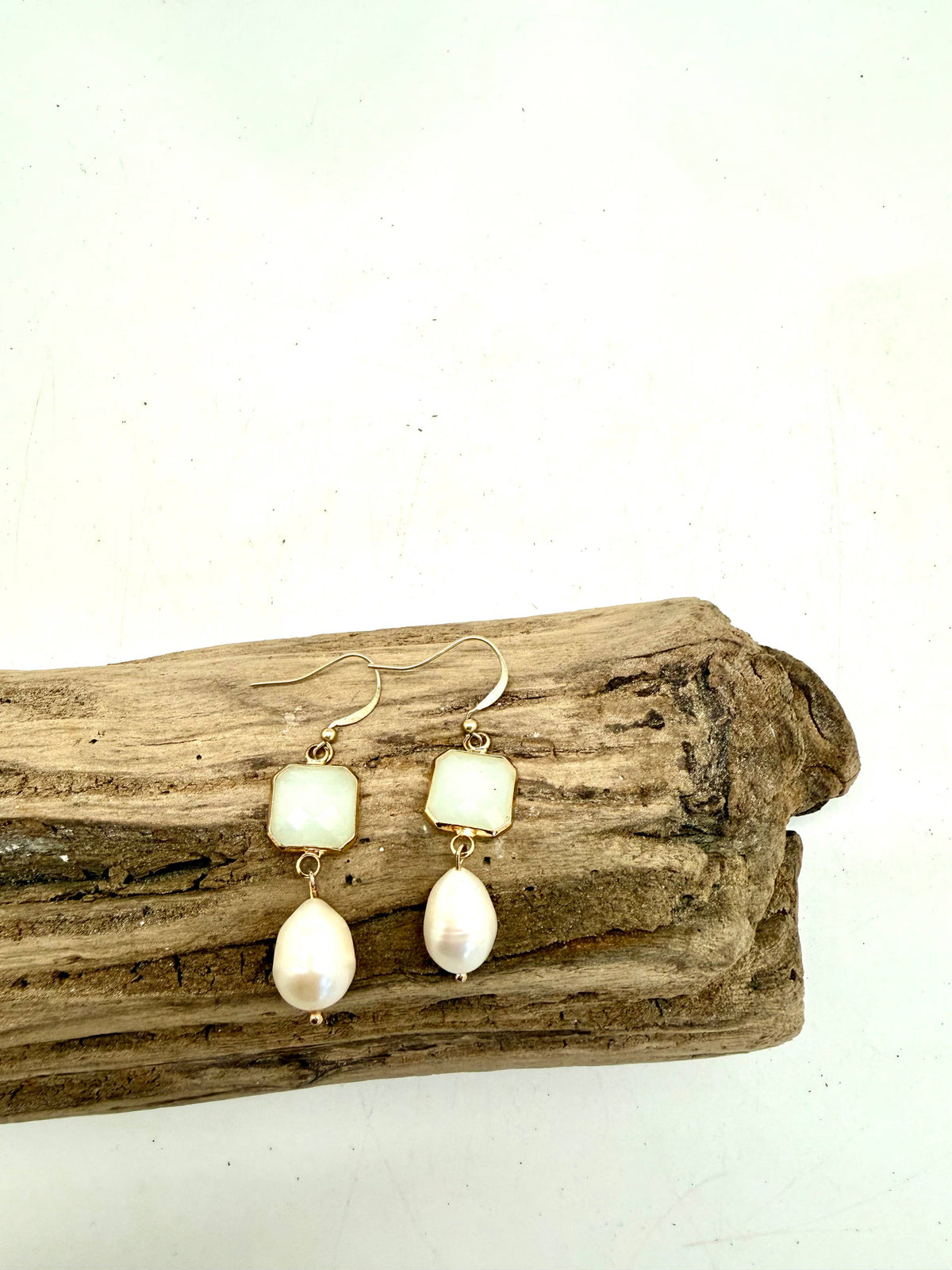 Earring Square Citrus Halo Glass w/Freshwater Pearl Gold