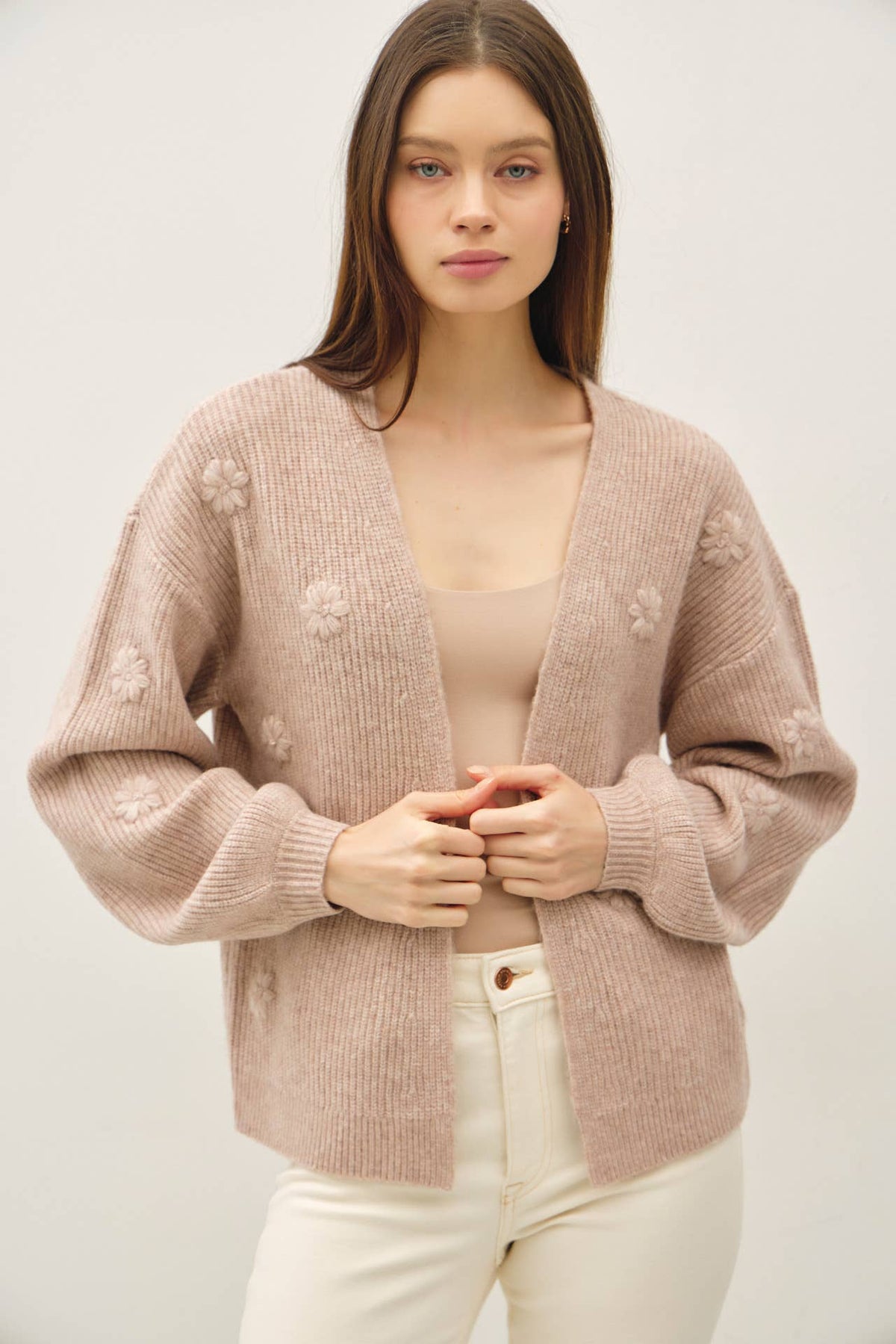 FLORAL APPLIQUES BLOOM OPEN SWEATER CARDIGAN