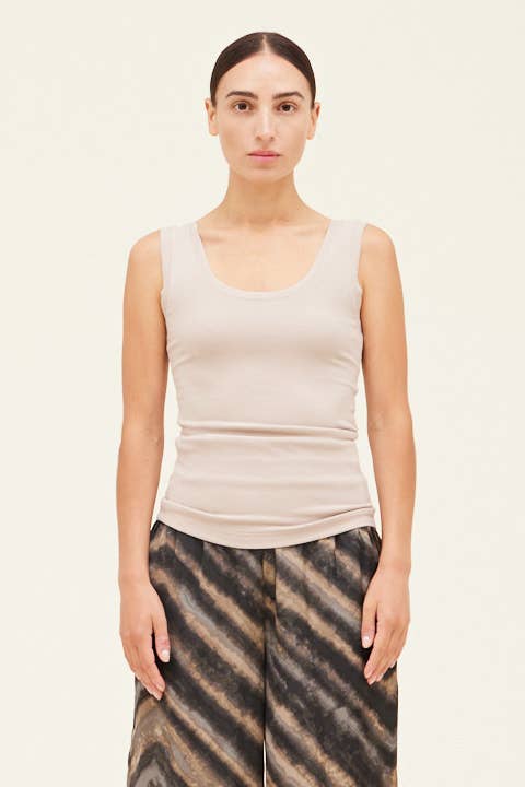 FLOCKED TANK