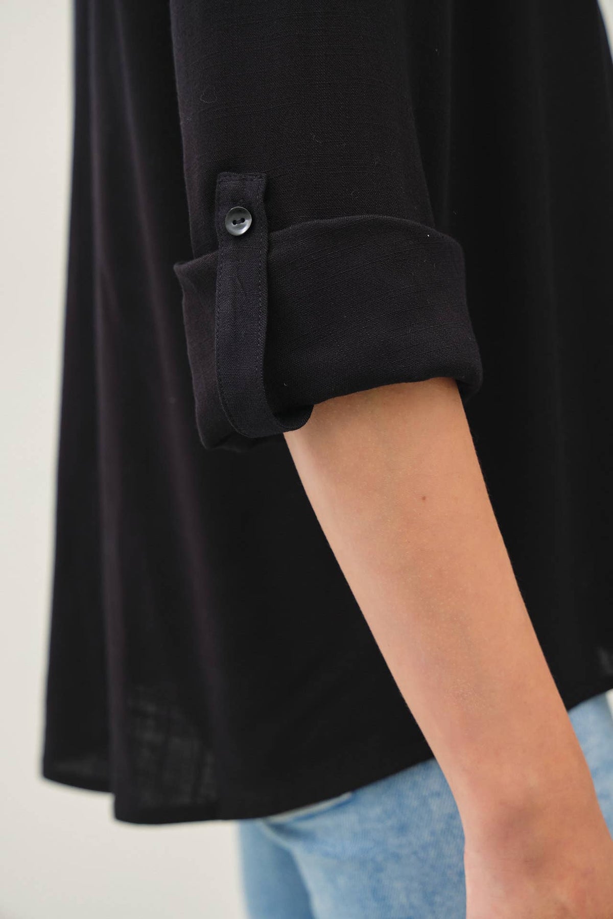 V-NECK MANDARIN COLLAR BUTTON DOWN SHIRT