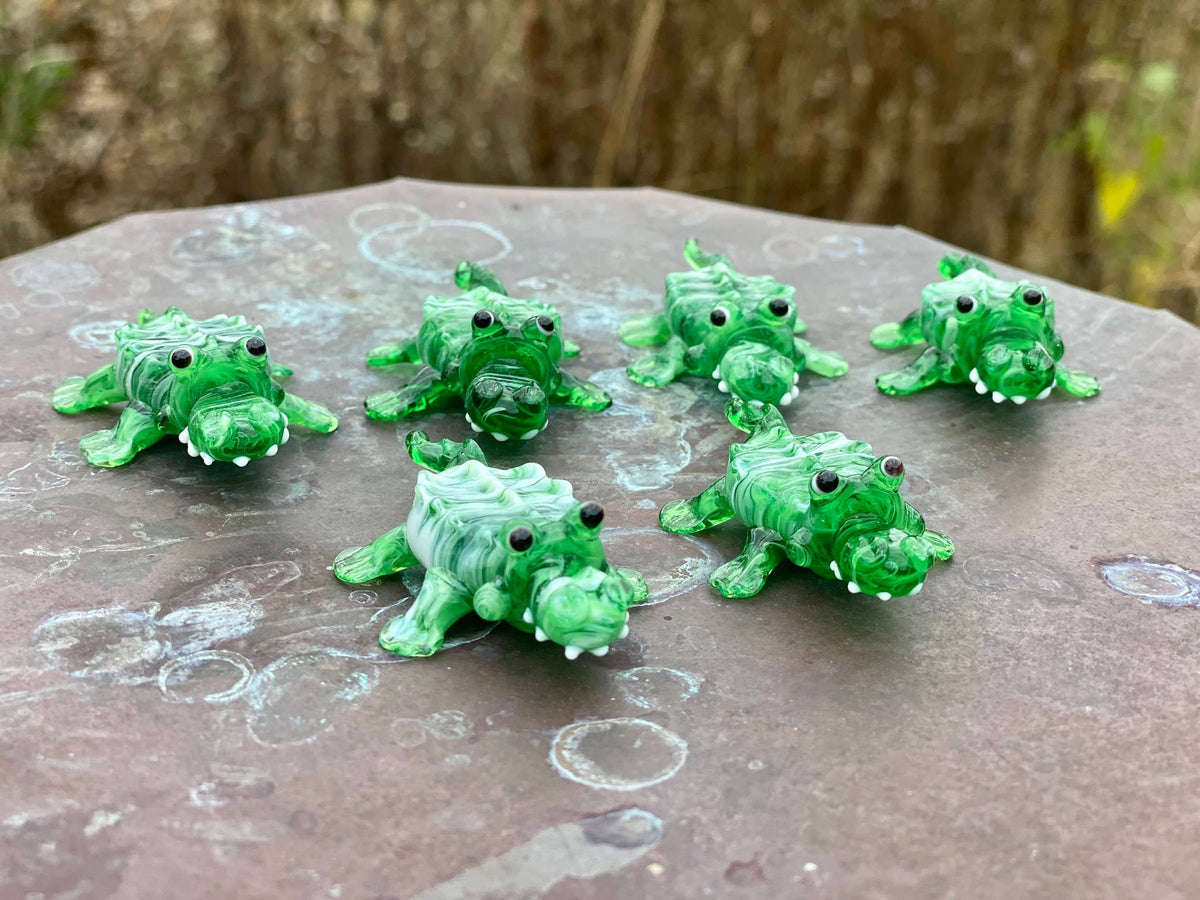 Glass Alligator Crocodile Sitter Miniature Collectible
