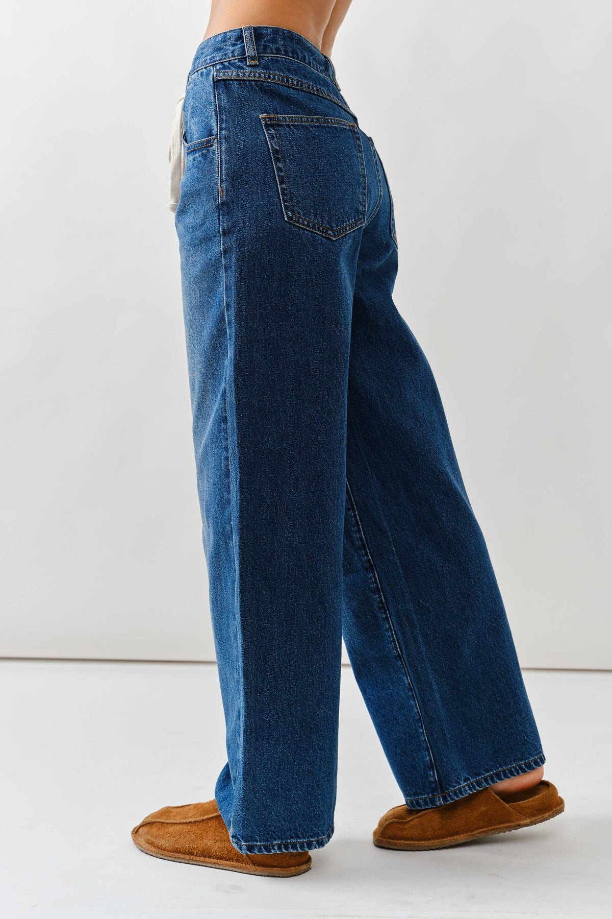 DRAWSTRING WAIST BOTTOM FLY STRAIGHT JEANS