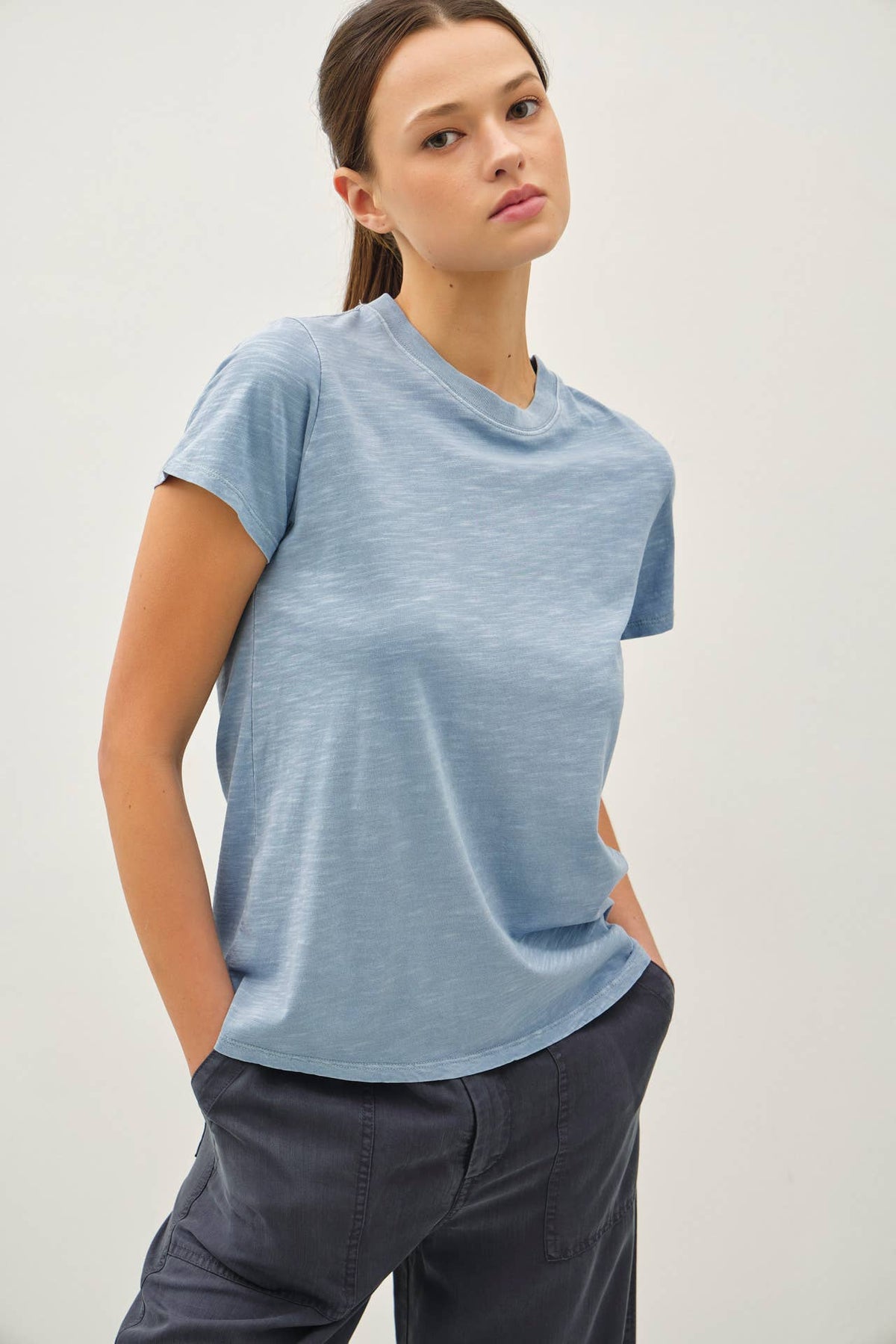 NEW COLOR-CLASSIC CUT ACID WASH COTTON T-SHIRT