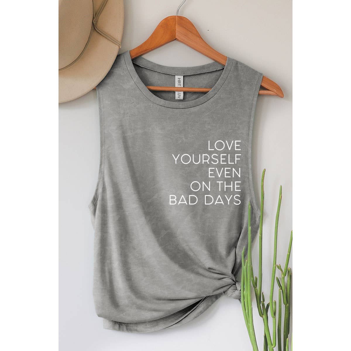 LOVE YOURSELF MINERAL GRAPHIC TANK TOP