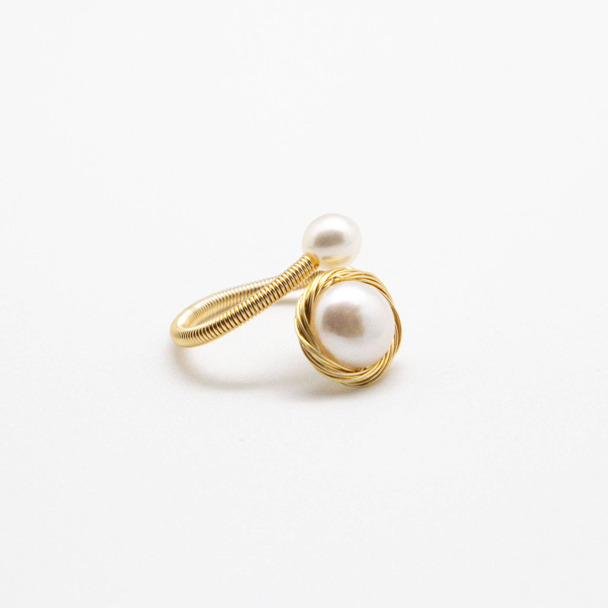 Ring  Freshwater Pearl Coin White w/Sm.Pearl Gold Adjustable