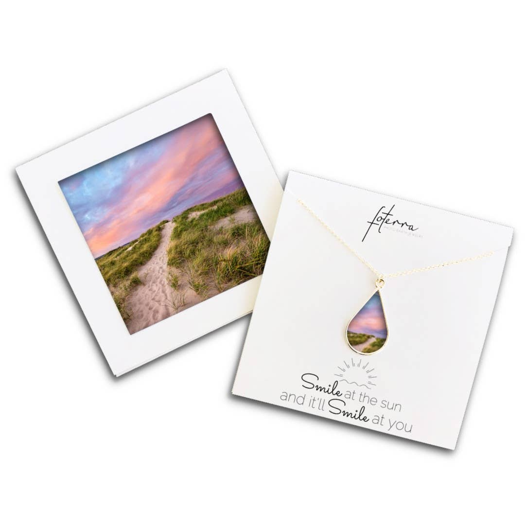 This Way to the Beach Necklace