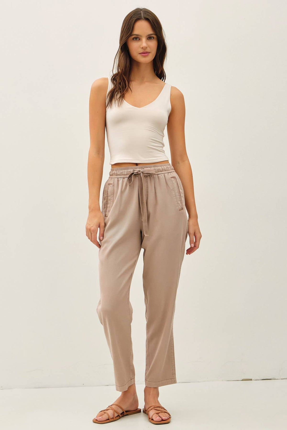 TENCEL BLEND TAPERED PANTS W/ ACCENT COLOR