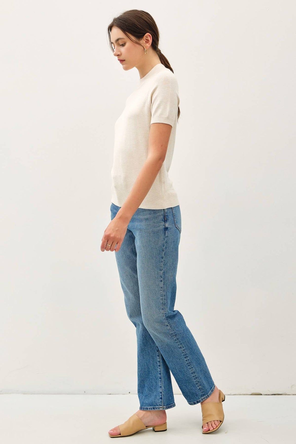 SHORT SLEEVE MOCK NECK SWEATER