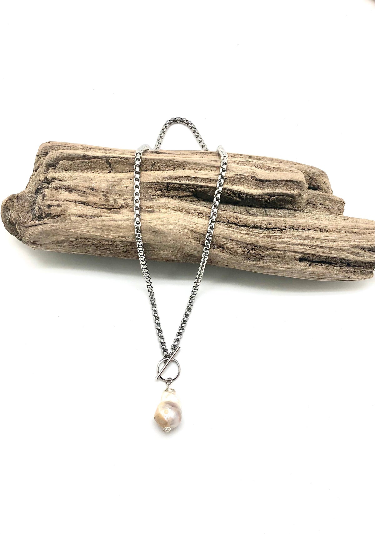 Necklace Stainless Steel Chain w/Toggle &Baroque Pearl 18”