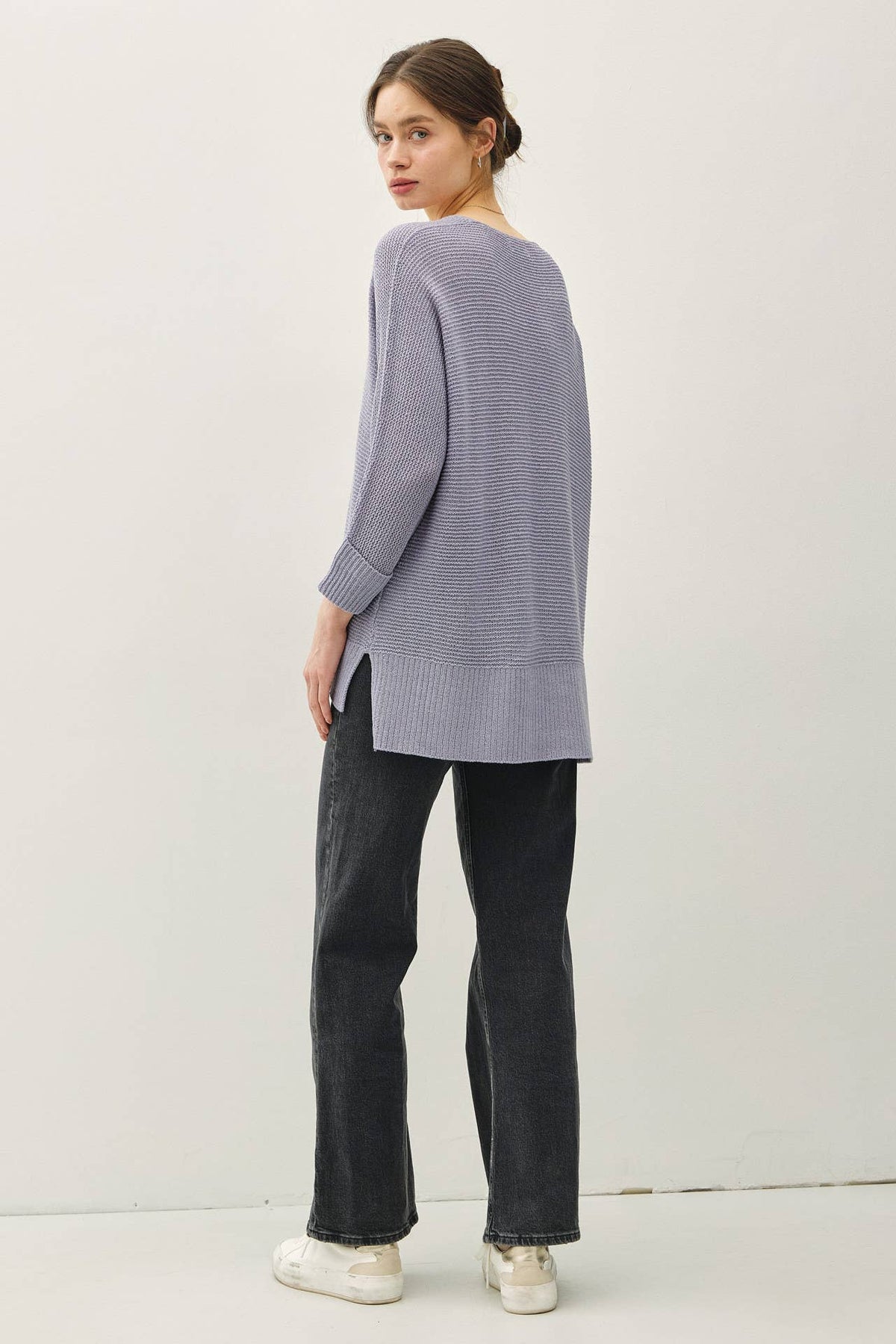 V-NECK DOLMAN SLEEVE W. ROLL CUFF SWEATER