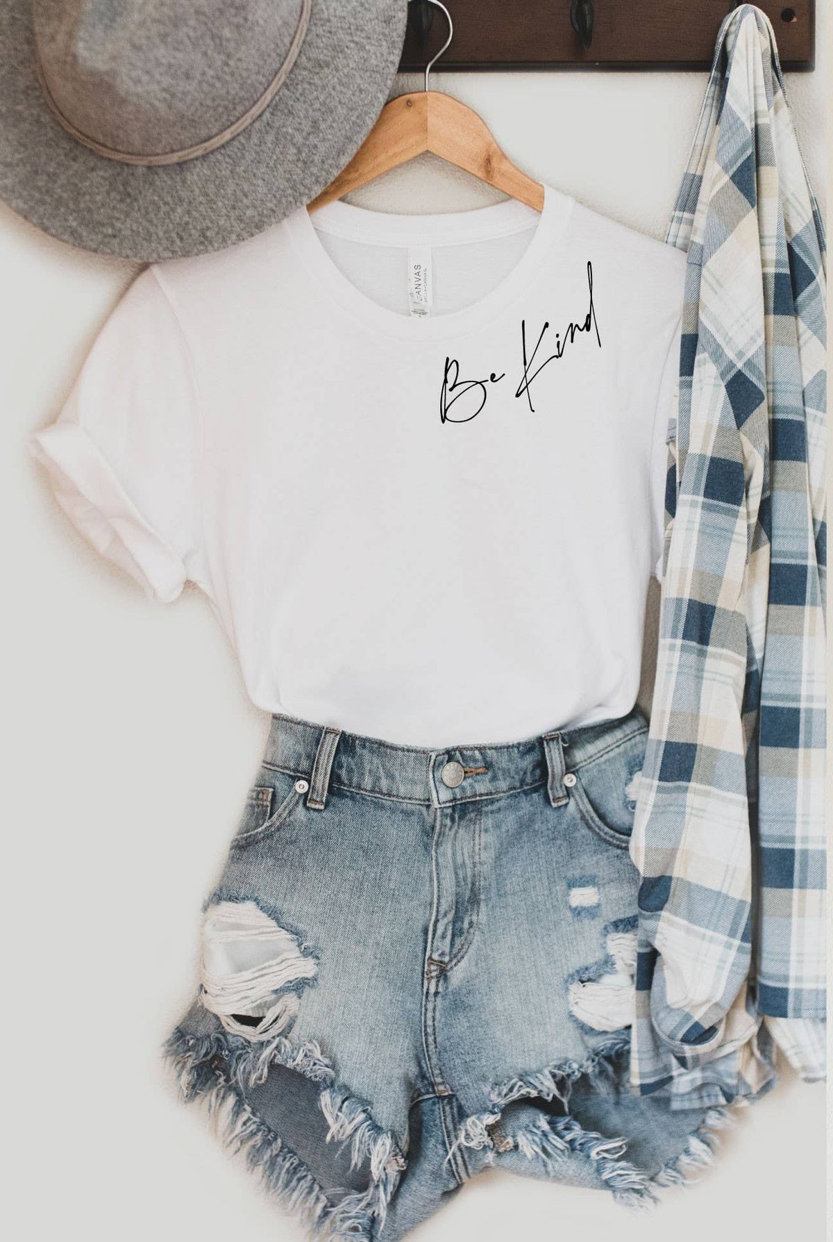 BE KIND Graphic T-Shirt