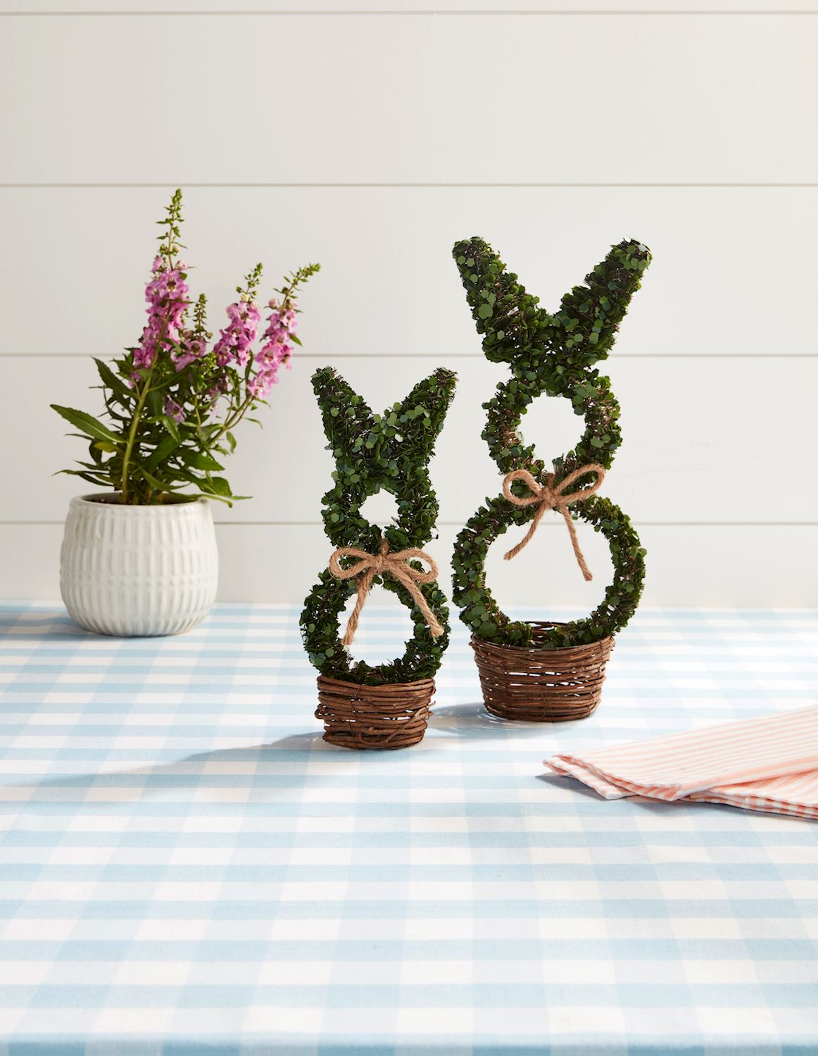 Boxwood Bunny Sitter - 2 Sizes