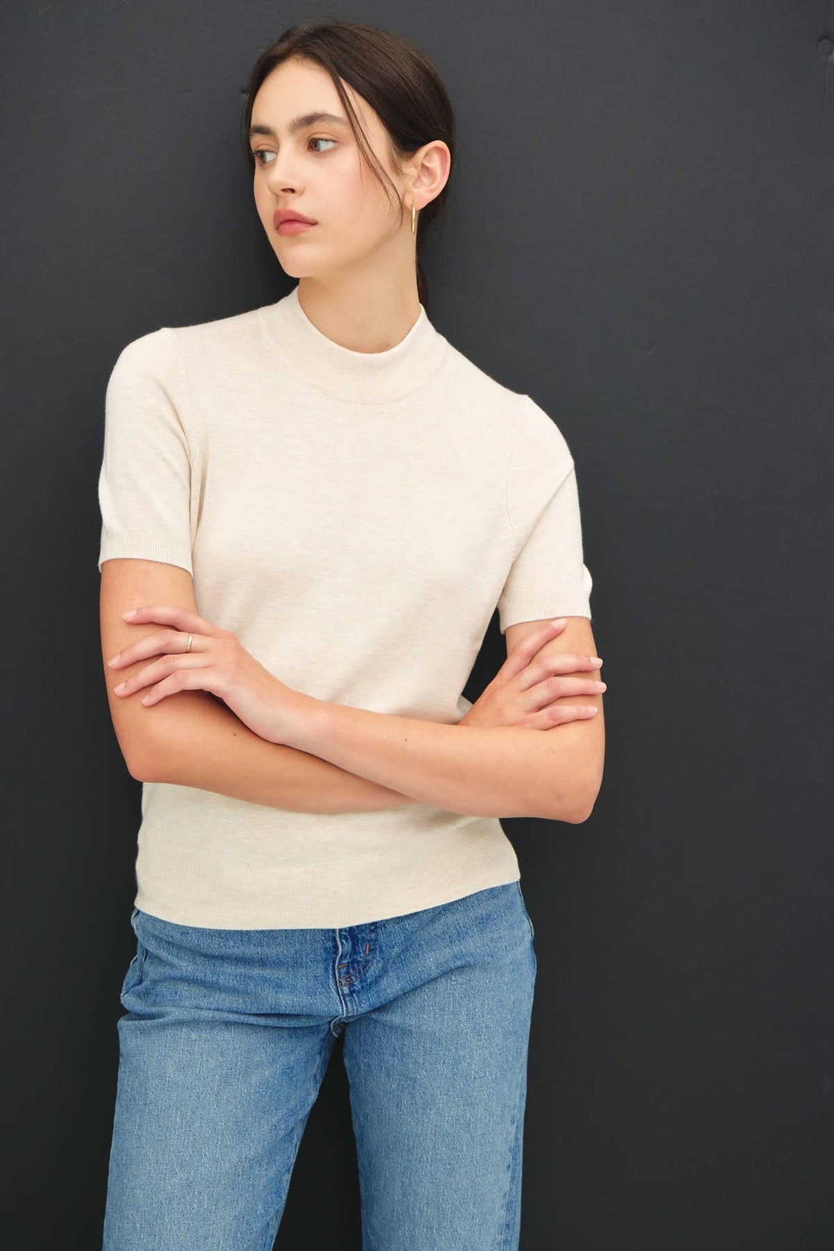 SHORT SLEEVE MOCK NECK SWEATER