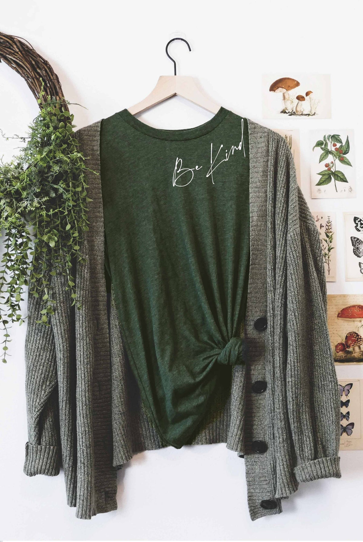 BE KIND Graphic T-Shirt