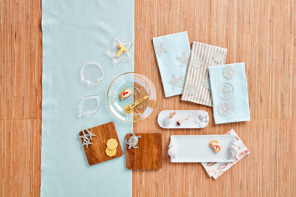 Nautilus Gold Edge Plate & Tong Set