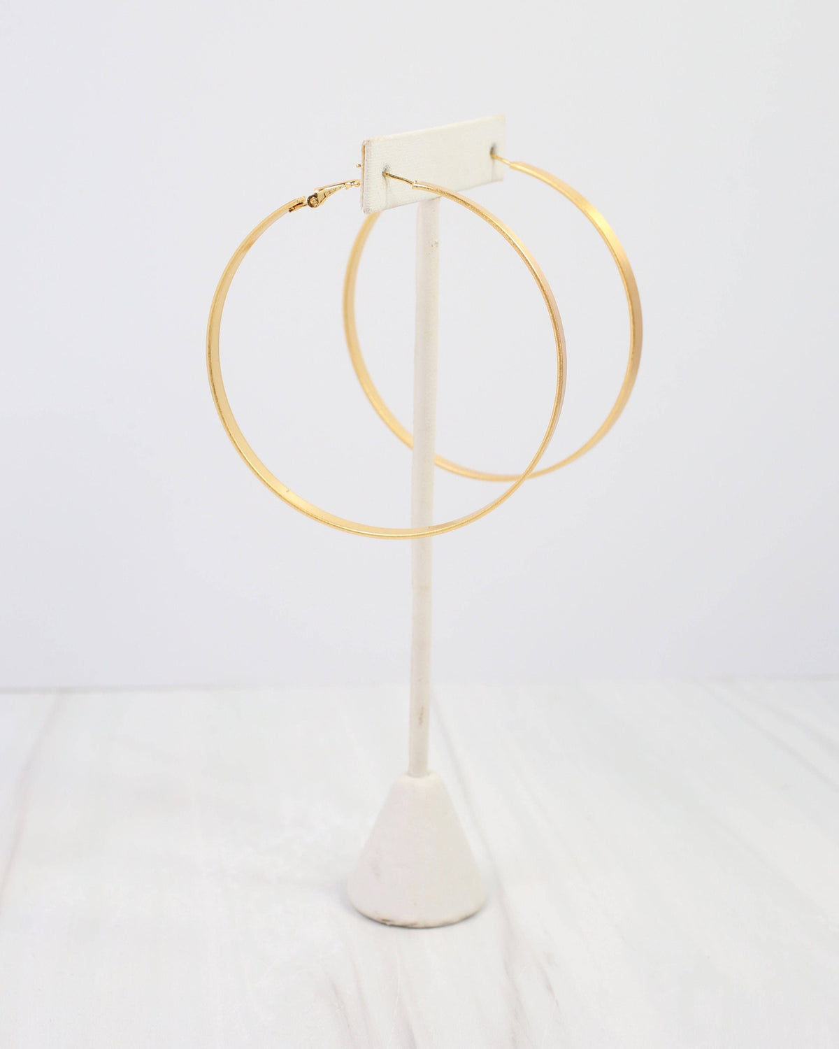 Rugby Latchback Hoop Earring WR Gold