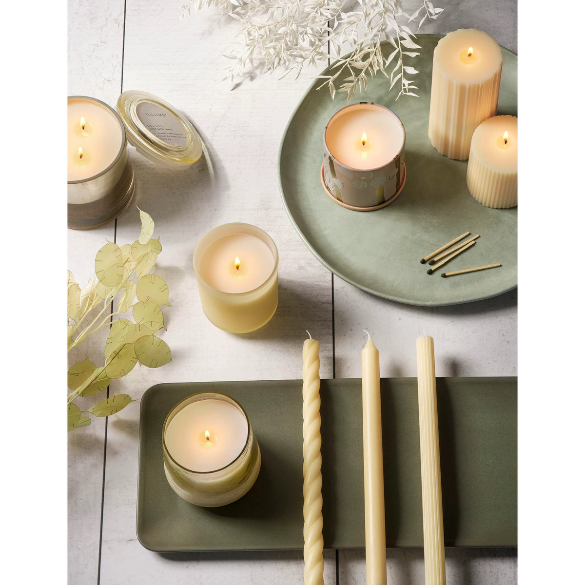 Isla Lily Fragrance Small Pillar Candle