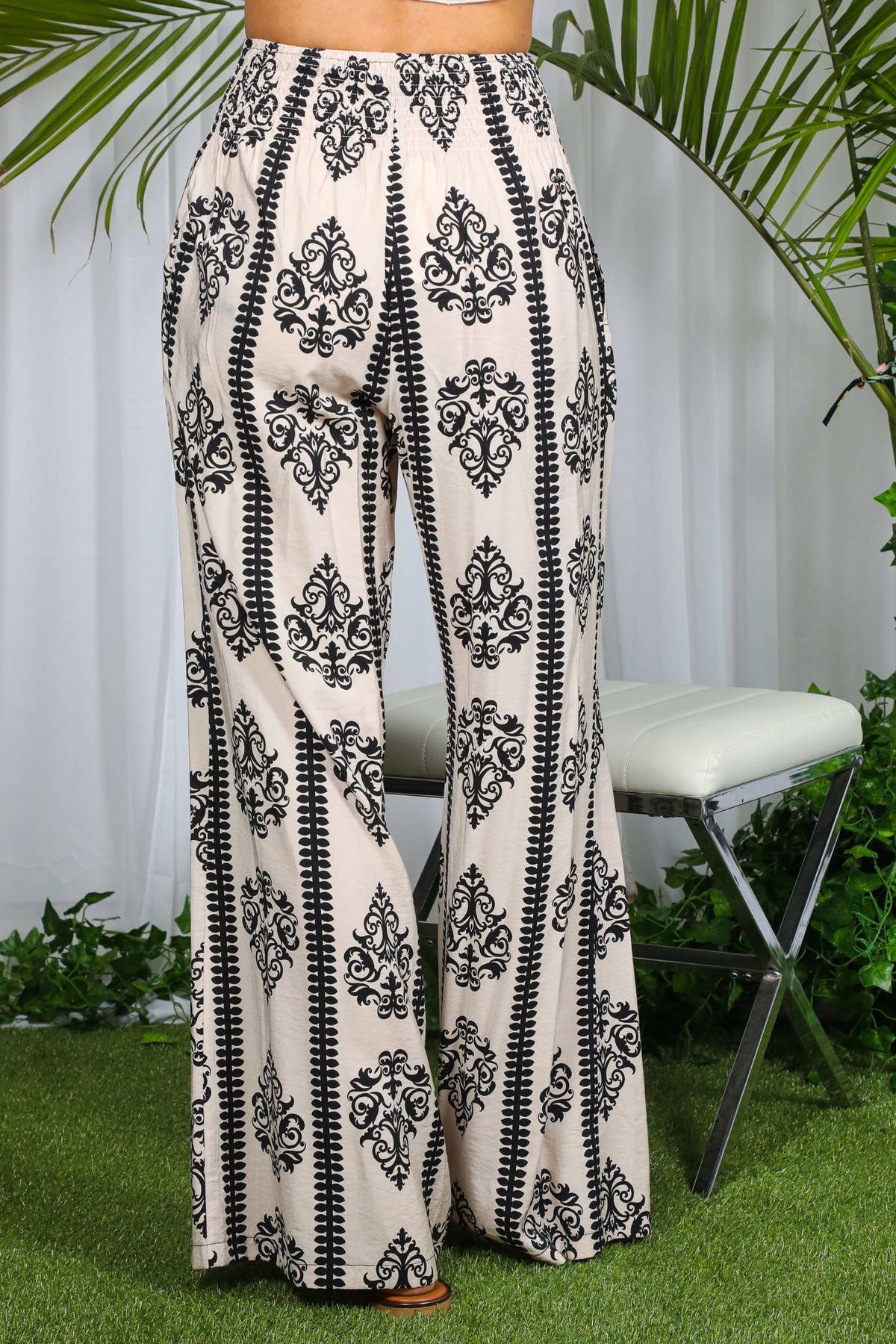 Geo Printed Wide Leg Woven Pants VP81443E