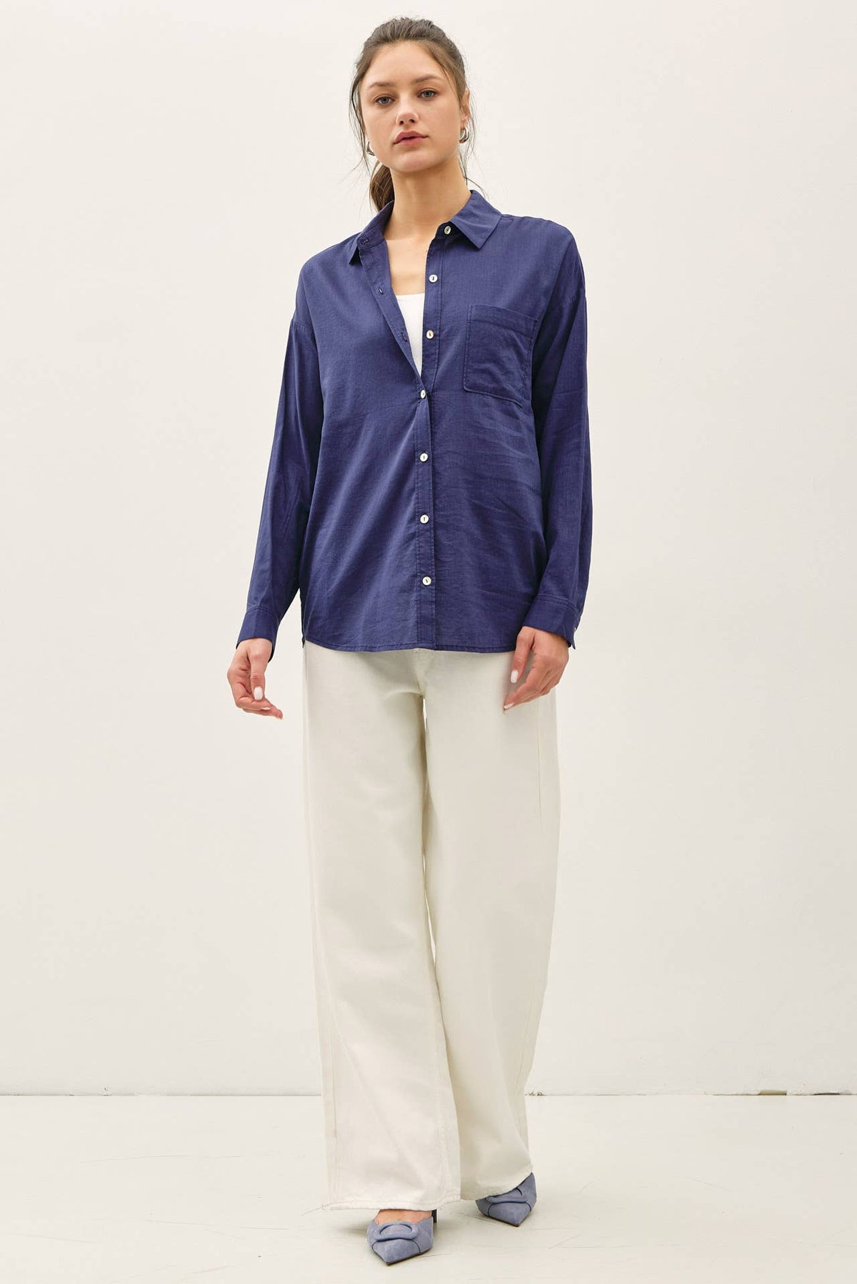 COTTON BLEND LIGHTWEIGHT OVERSIZED CLASSIC SHIRT