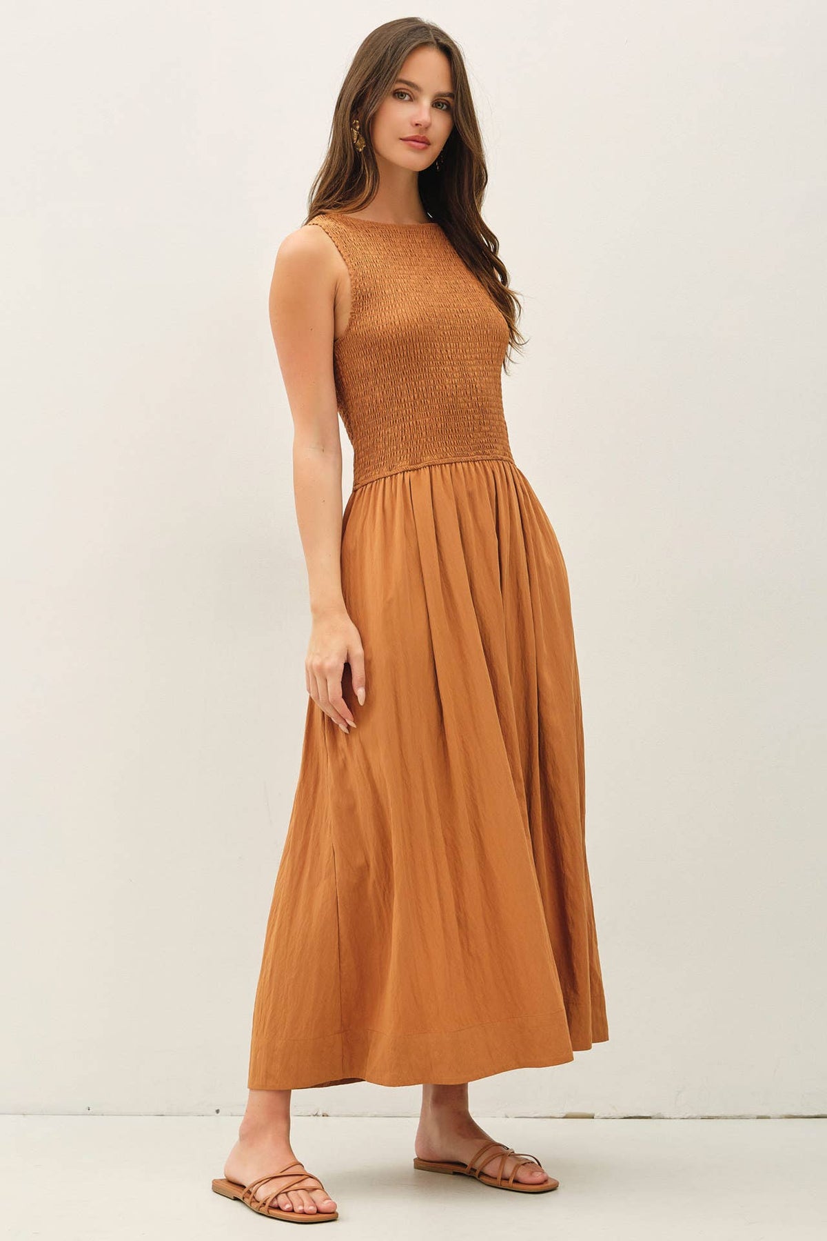SMOCKED BODICE BOATNECK TANK MIDI DRESS