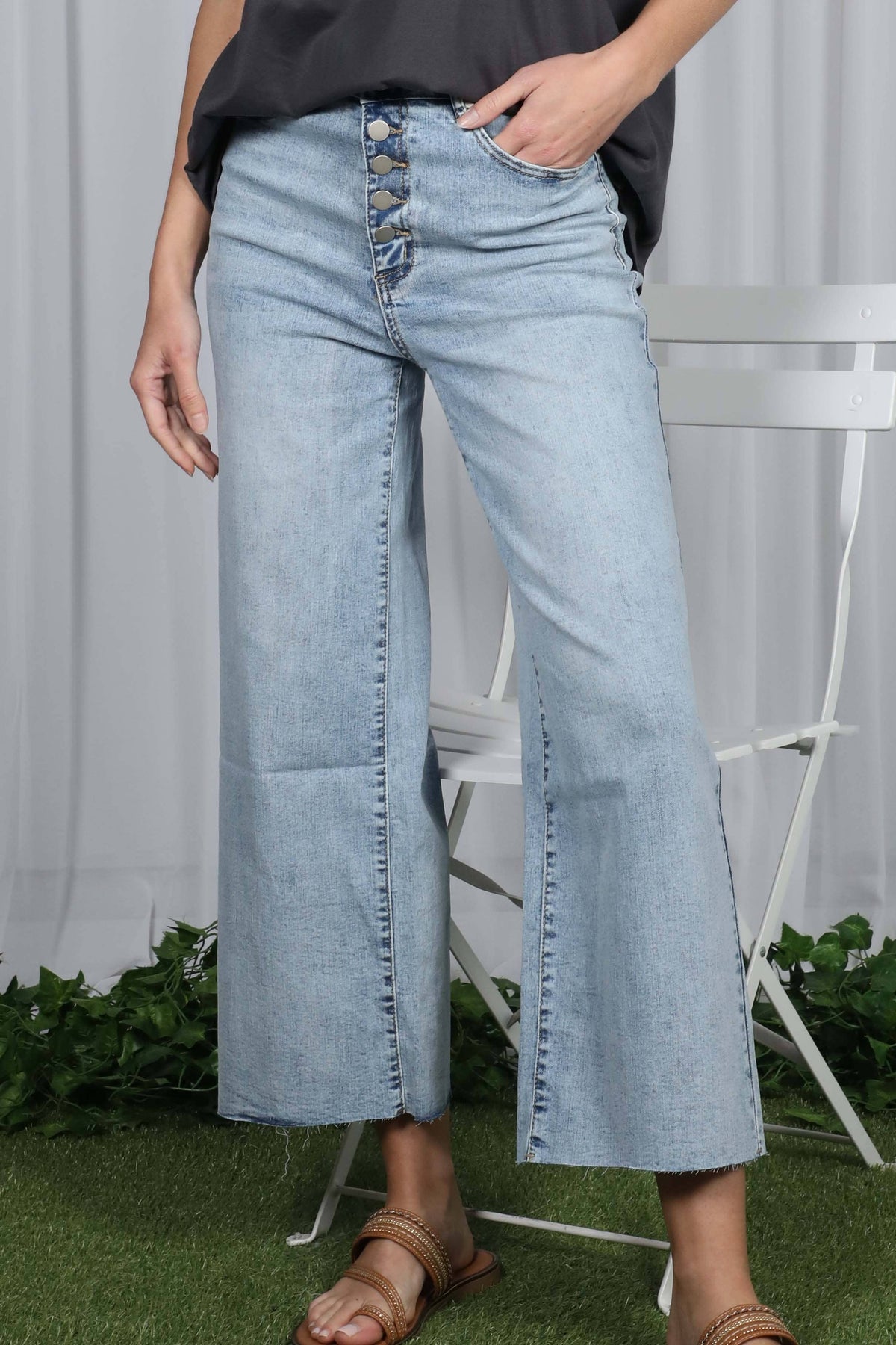 Trendy Cropped Stretchy Casual Washed Denim Jean VP83028