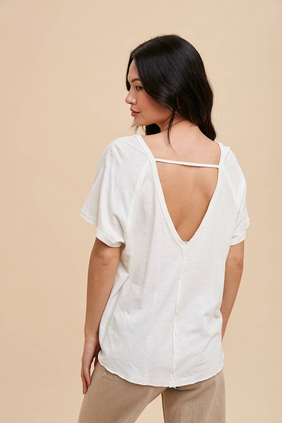 LINEN BLEND SCOOP NECK TEE