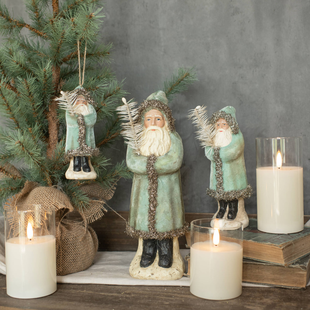 12" SOFT BLUE VELVET BELSNICKLE