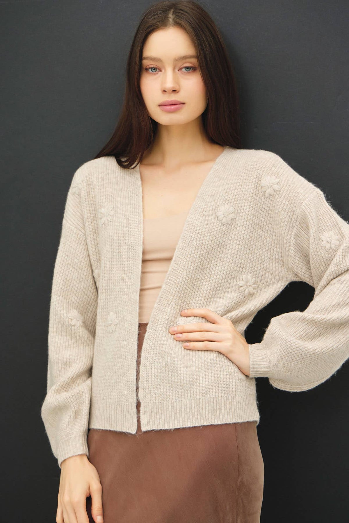FLORAL APPLIQUES BLOOM OPEN SWEATER CARDIGAN