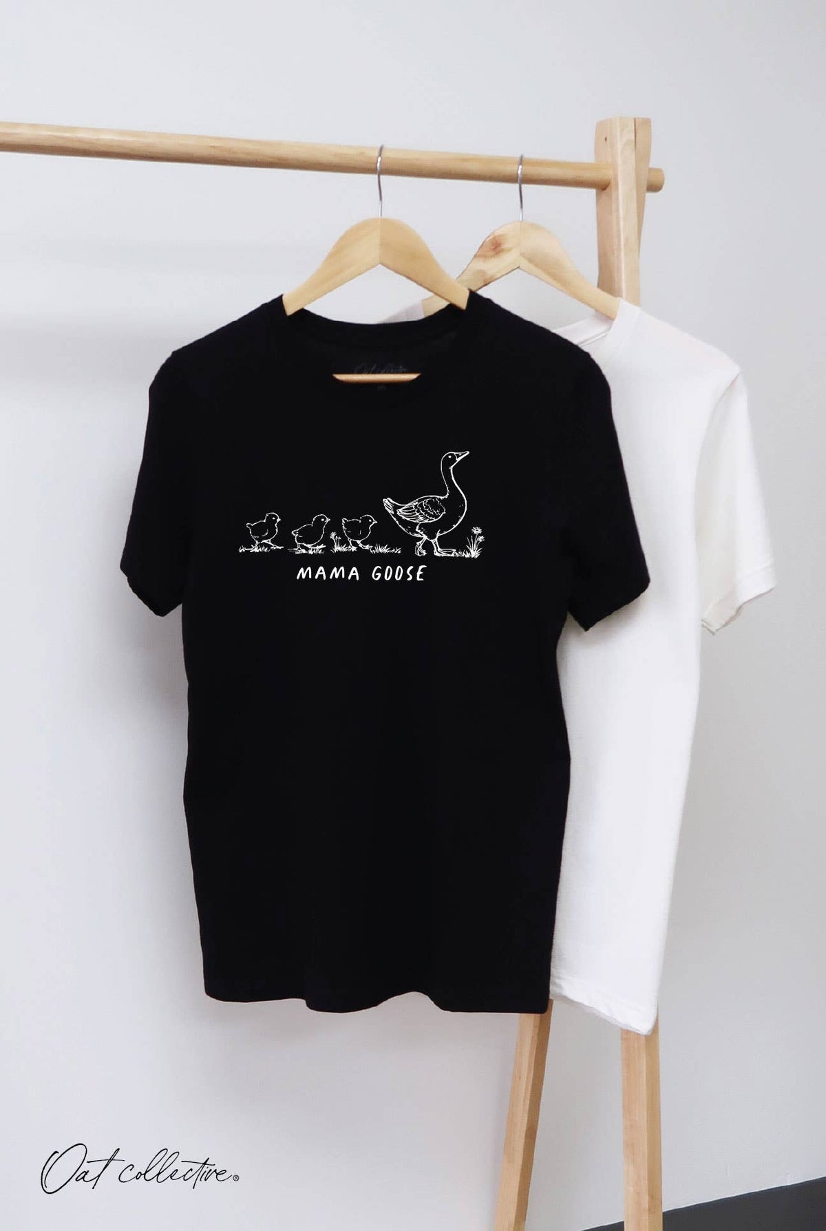 MAMA GOOSE Graphic T-shirt