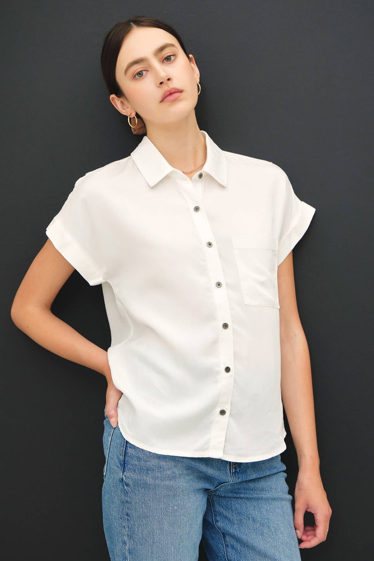 TENCEL SHORT DOLMAN SLEEVE BUTTON DOWN SHIRT