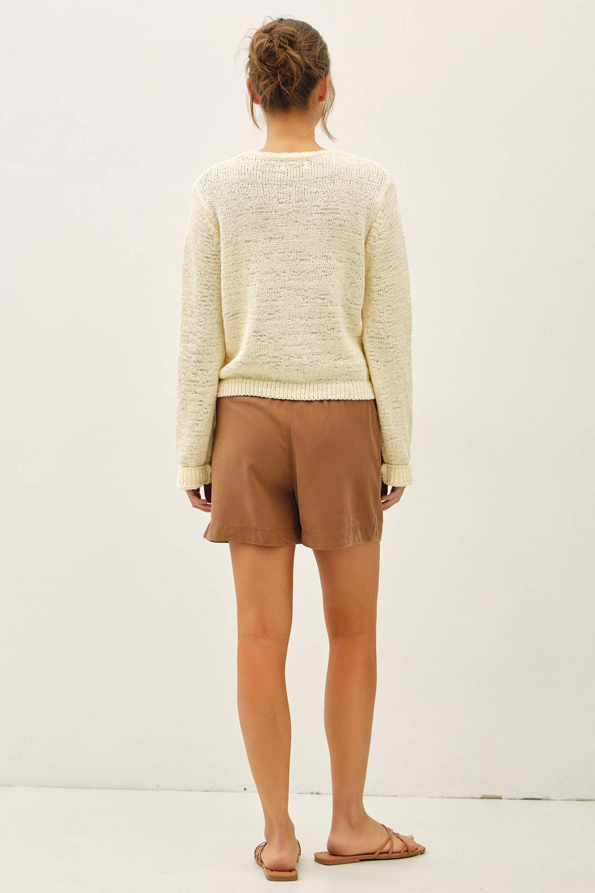 HIGH RISE PULL ON TENCEL SHORT