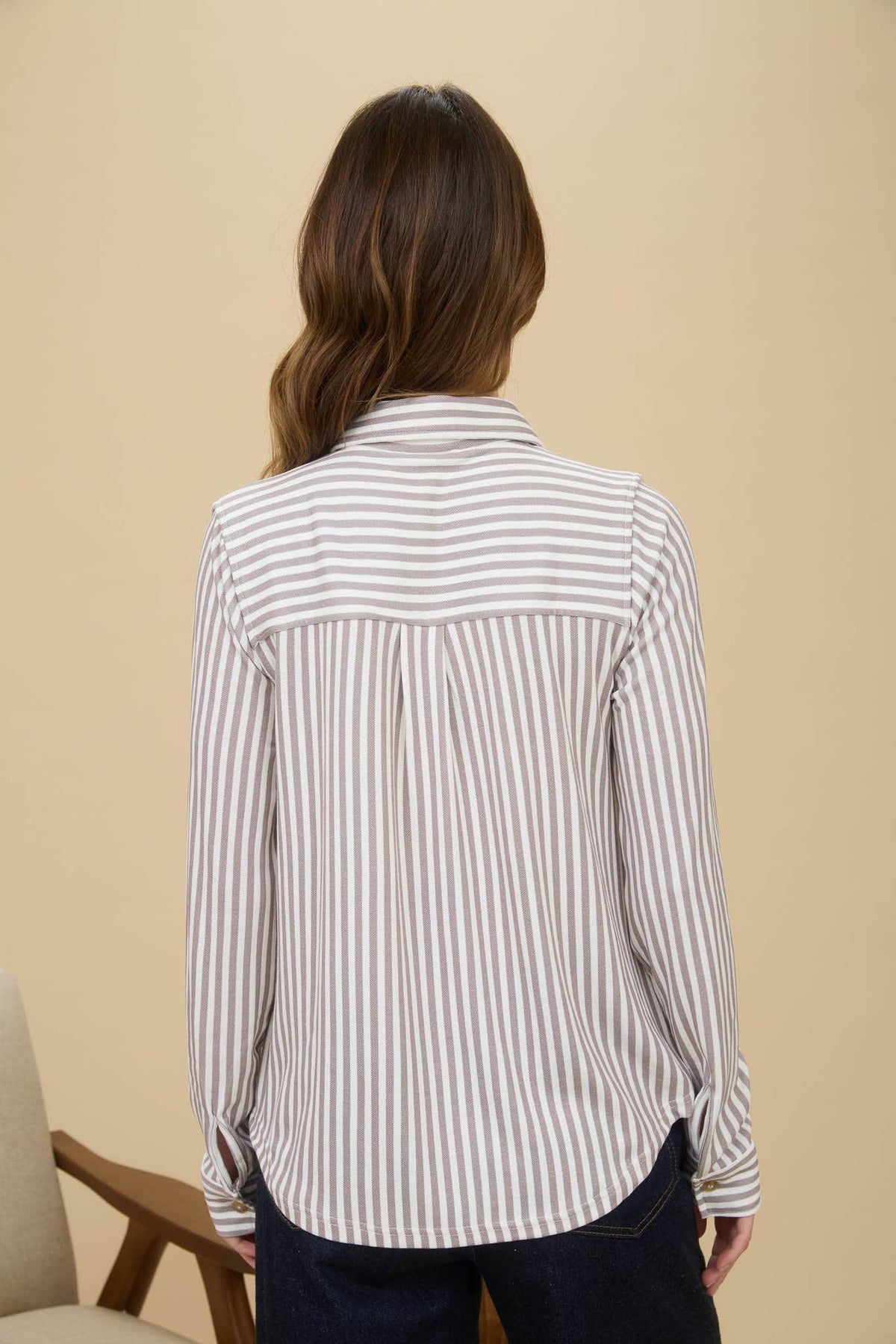 STRIPE COLLARED LONG SLEEVE BUTTON DOWN SHIRT