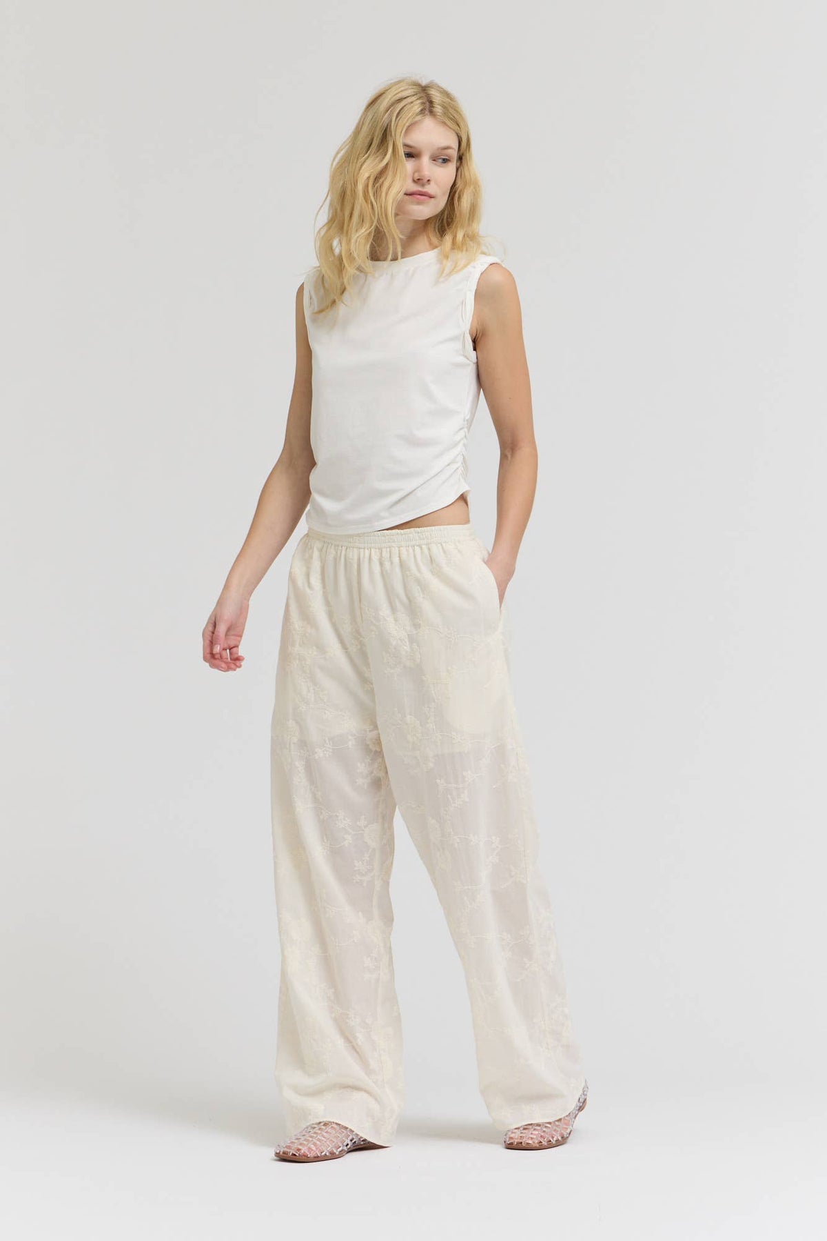  TWIST DETAIL COTTON SLEEVELESS TOP