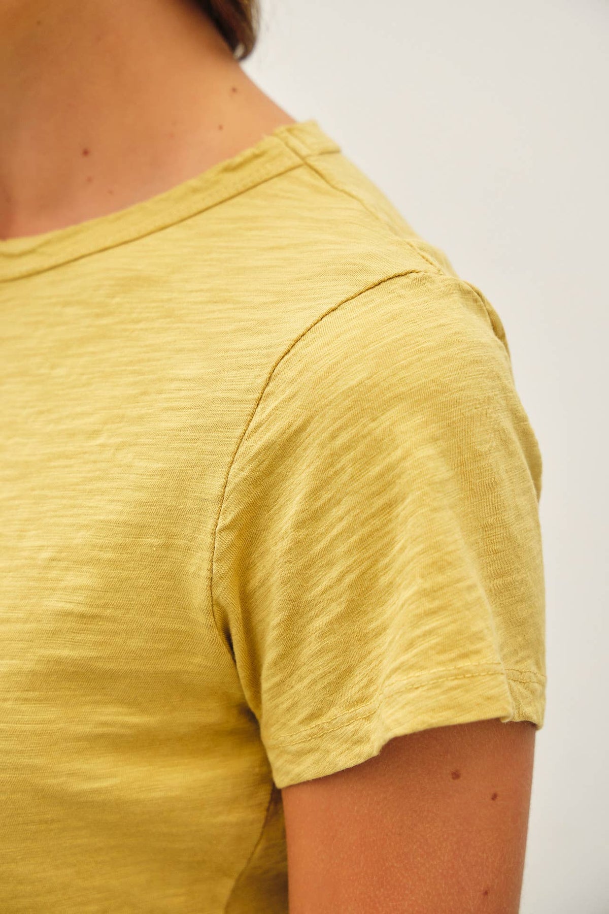 NEW SHADE-GARMENT DYED COTTON SLUB TEE