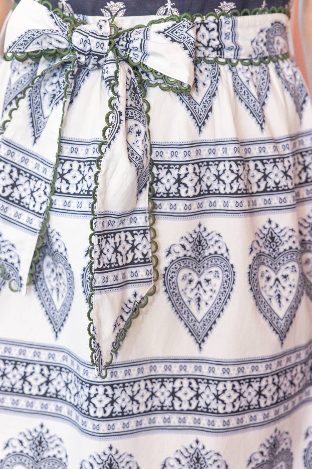 Mixed Print Waist Tie Sleeveless Midi Dress