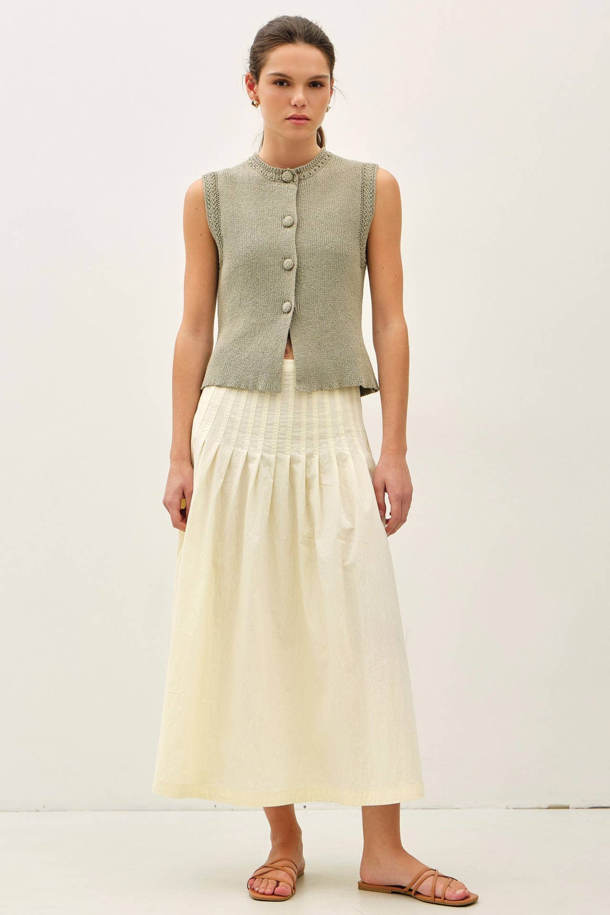 CRISP PLEATED MIDI SKIRT