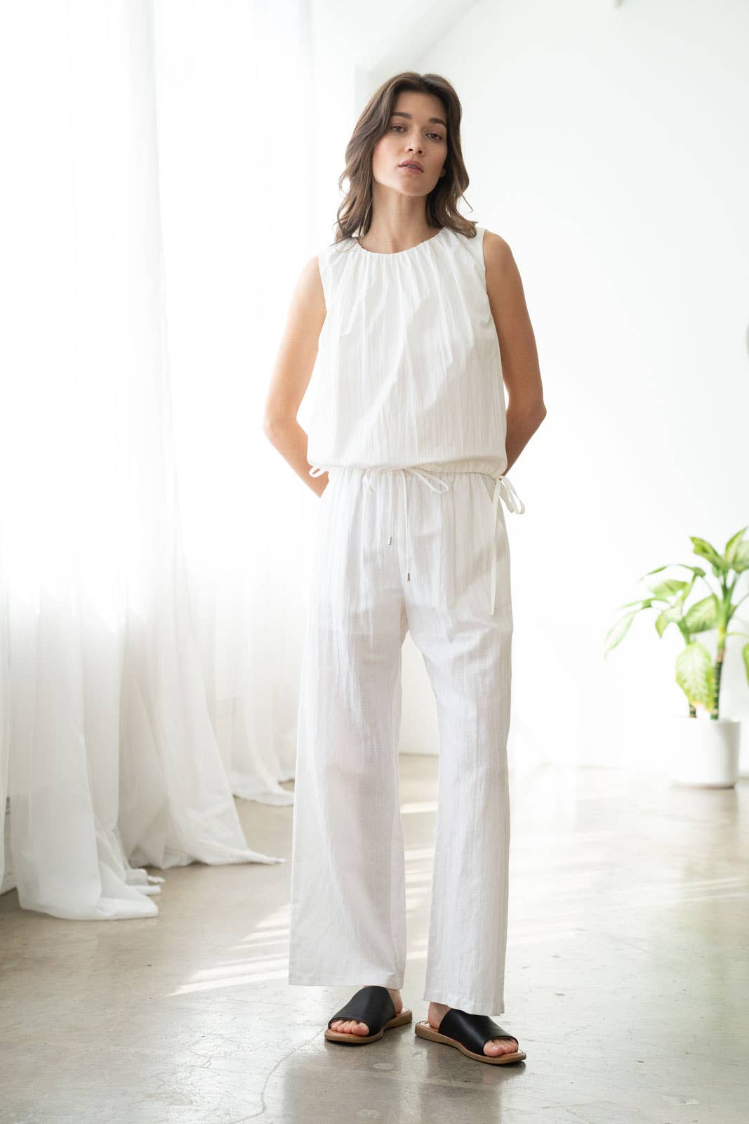 ELASTIC WAIST WIDE-LEG LINEN PANTS