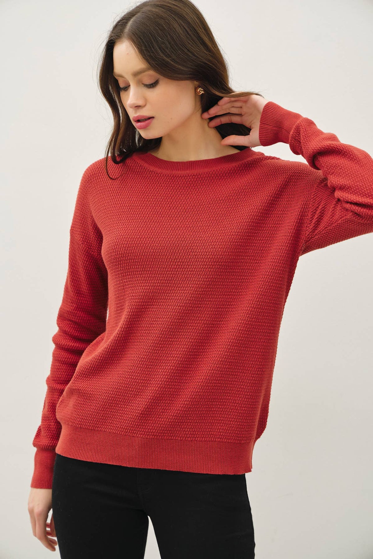 CLASSIC CREW NECK DROP SHOULDER RIBBED SWEATER