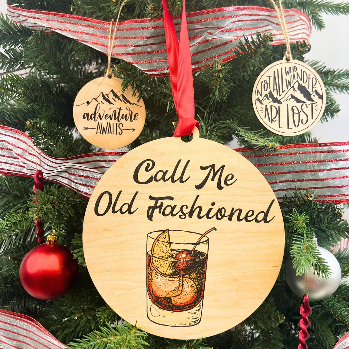 Old Fashioned Wreath Ornaments Christmas Mantle Ornament