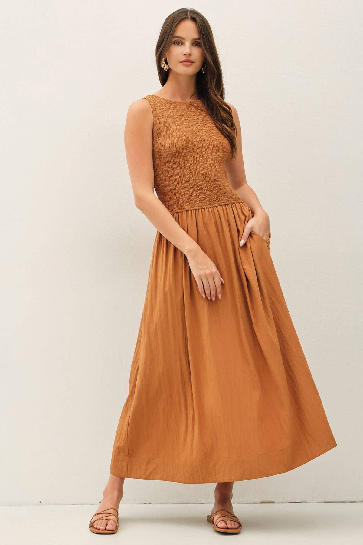 SMOCKED BODICE BOATNECK TANK MIDI DRESS