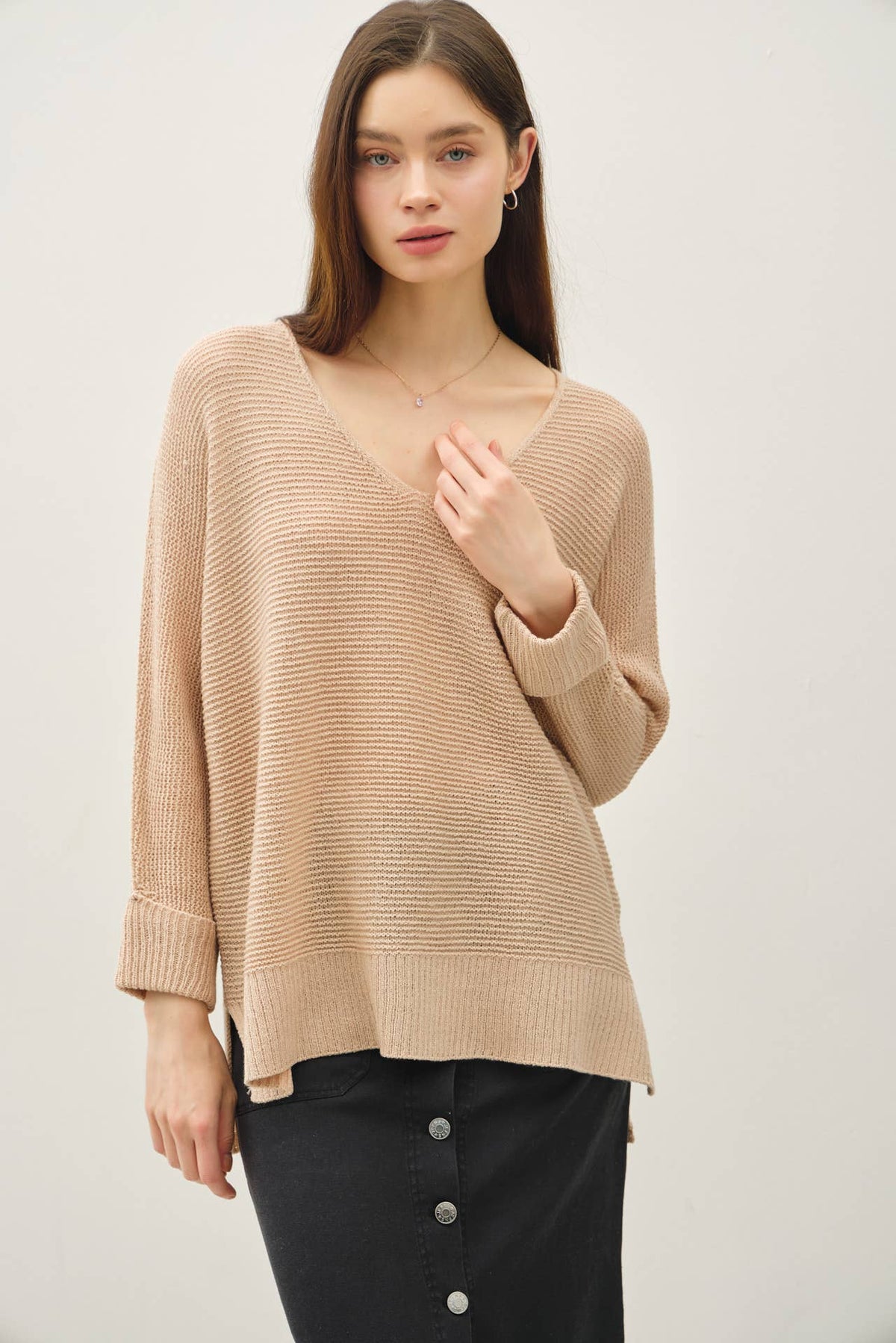 V-NECK DOLMAN SLEEVE W. ROLL CUFF SWEATER