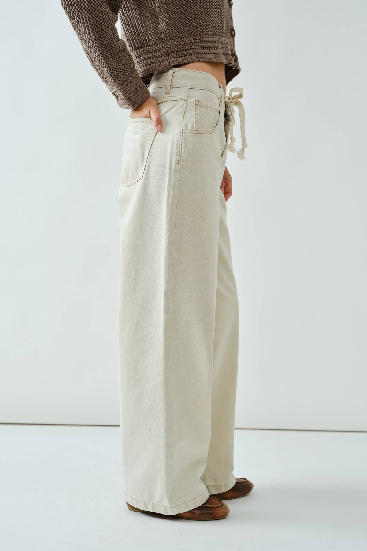 DRAWSTRING WAIST BOTTOM FLY STRAIGHT JEANS