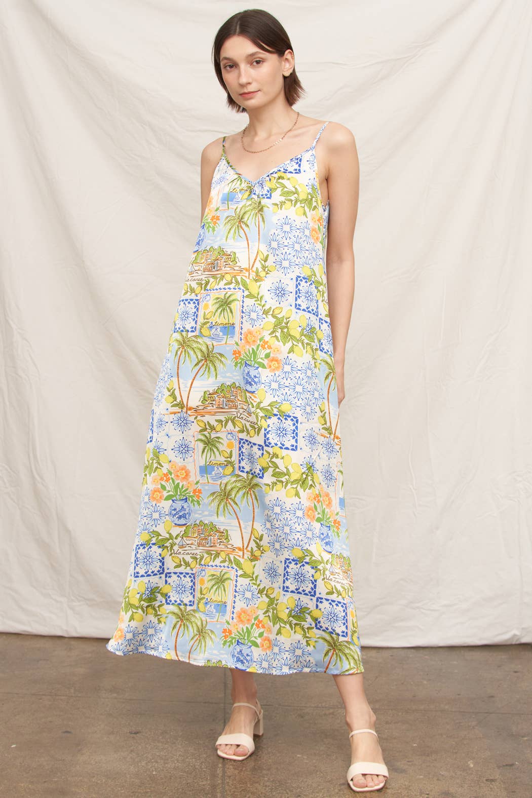 Sleeveless Tropical Print Maxi Dress