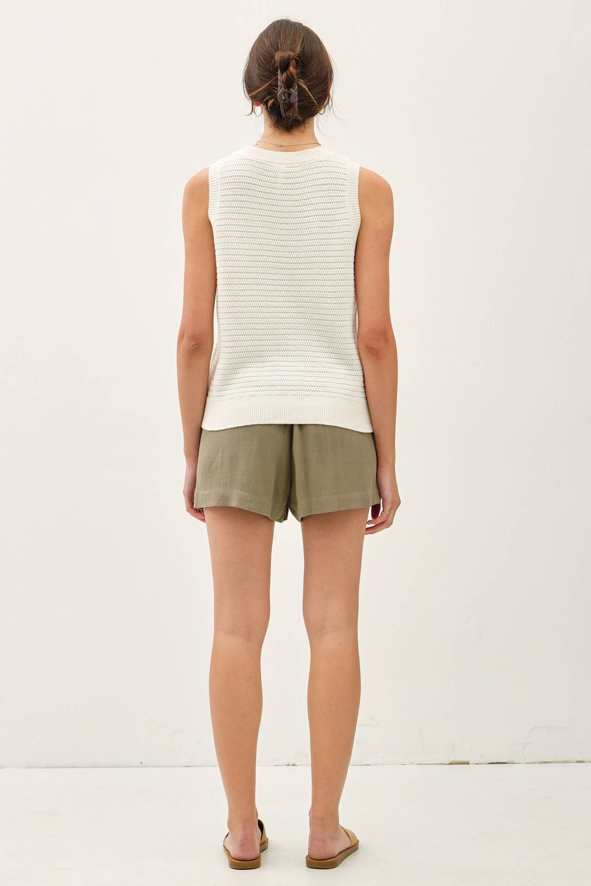 ROUND NECK RELAXED FIT RIB SWEATER TANK