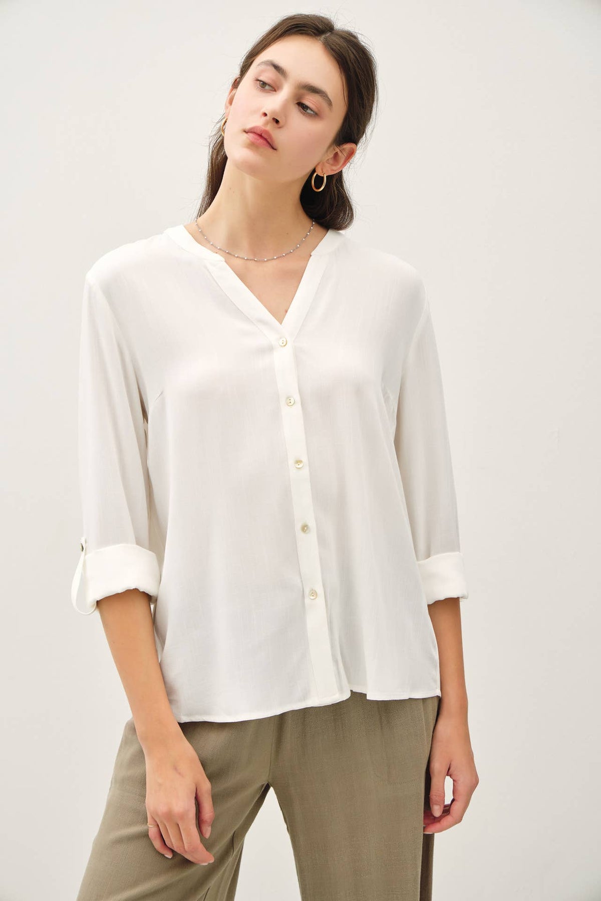 V-NECK MANDARIN COLLAR BUTTON DOWN SHIRT
