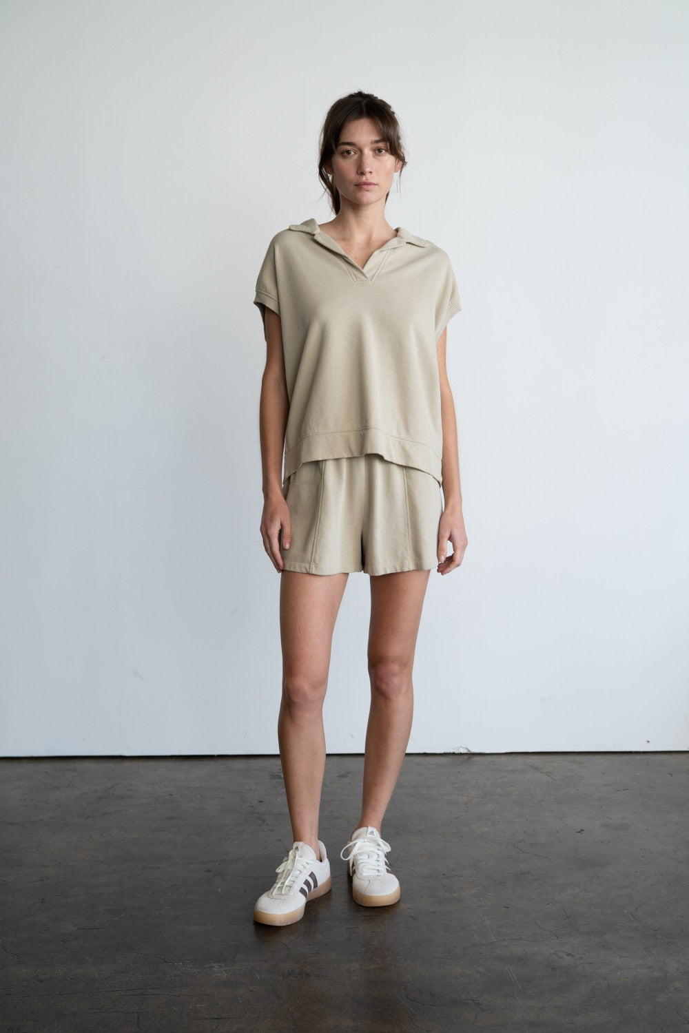 Relaxed Collared Sweatshirt Top