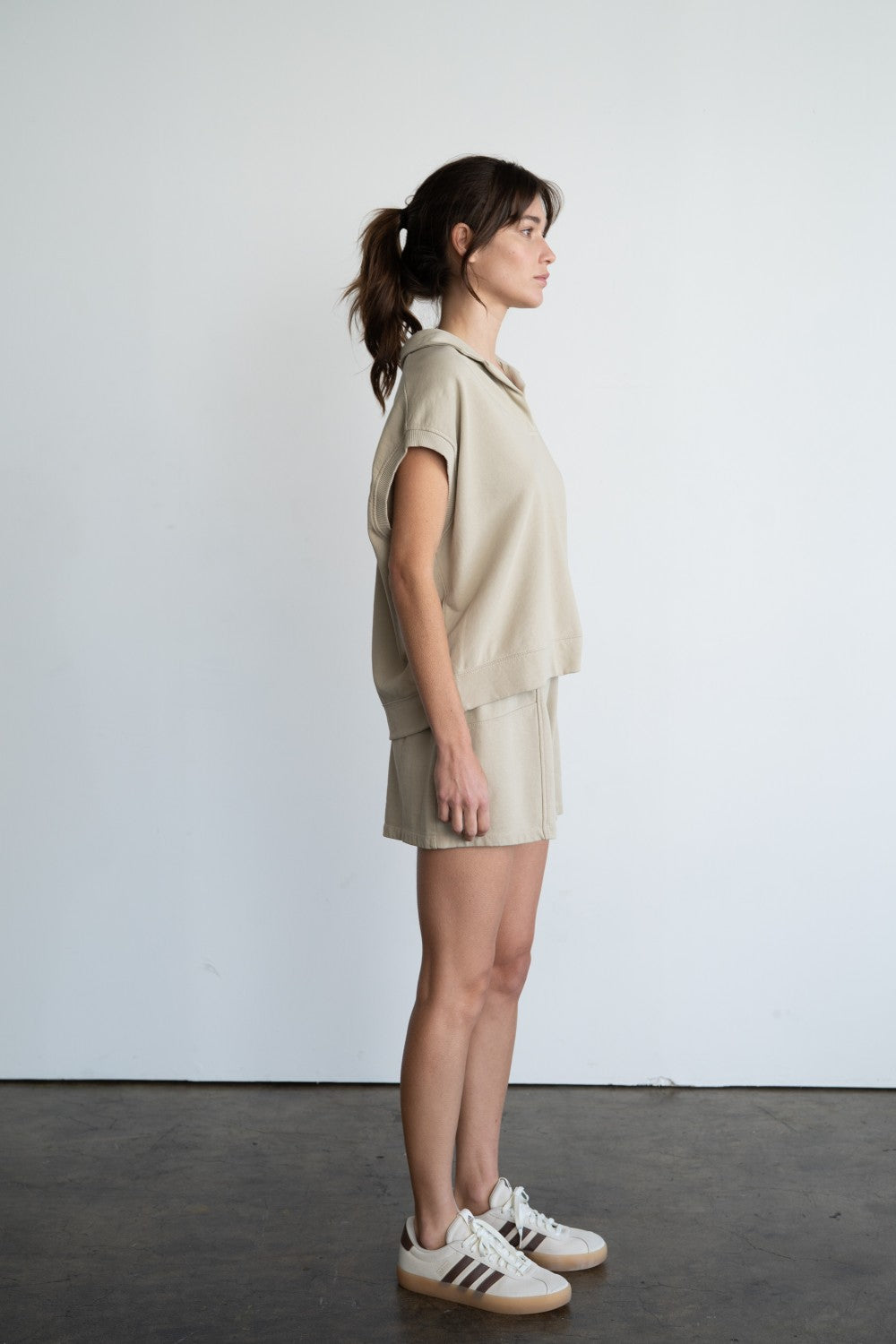 Relaxed Collared Sweatshirt Top