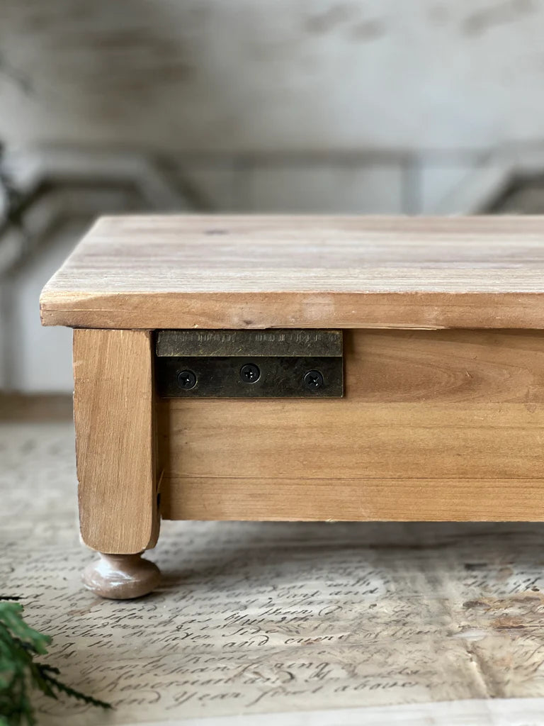 23" Shively Shelf / Riser