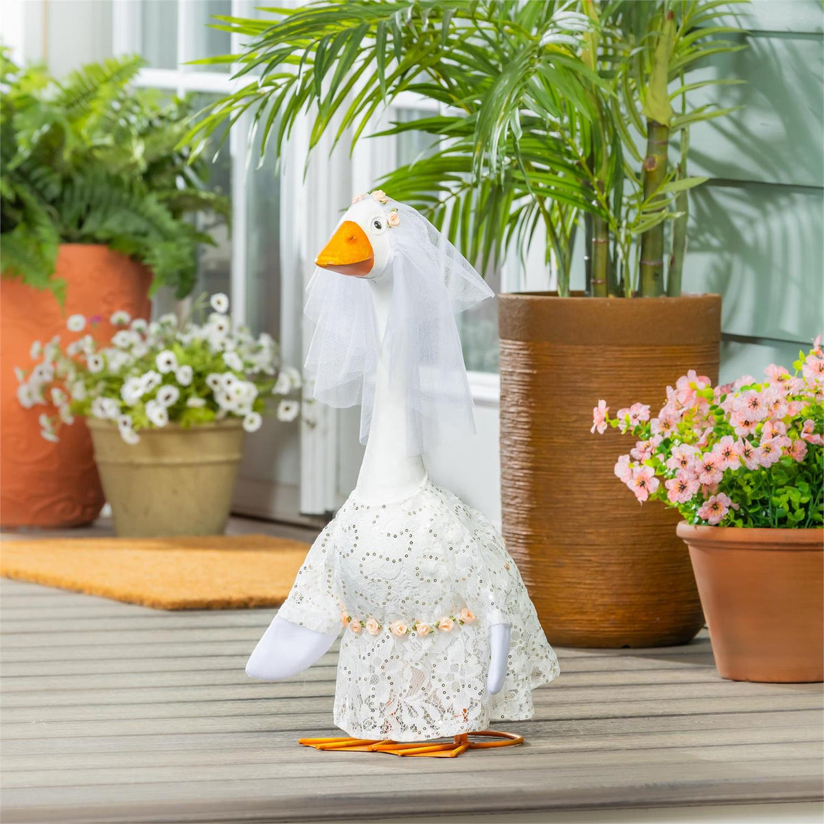 Giddy the Goose Statue, Metal, 21"H